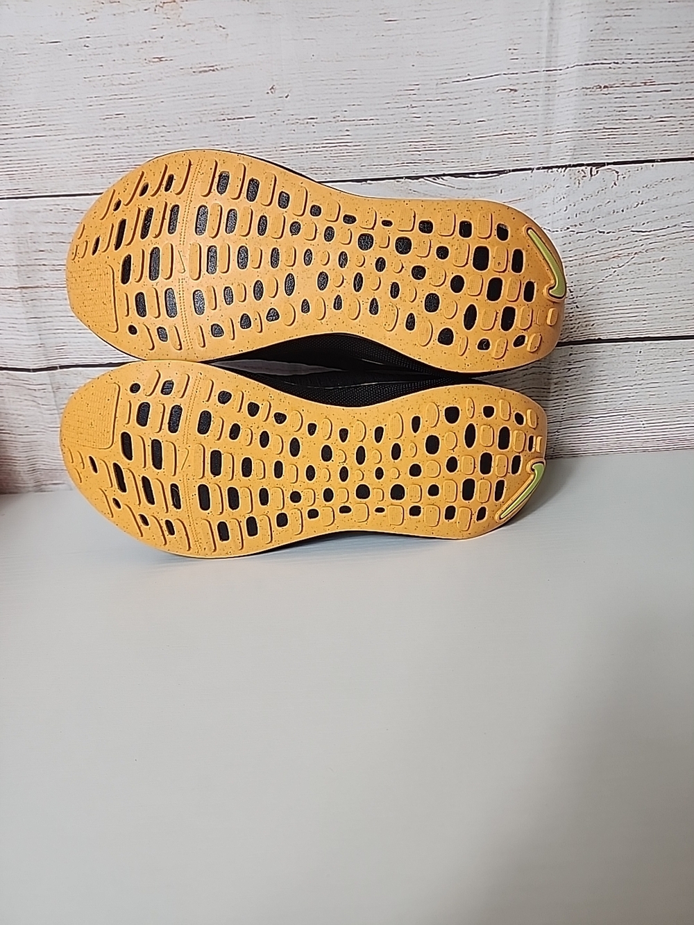 Nike Reactx Infinity Run 4 Unisex Black Yellow Orange Running Sneakers Sz M 7 - Picture 6 of 8